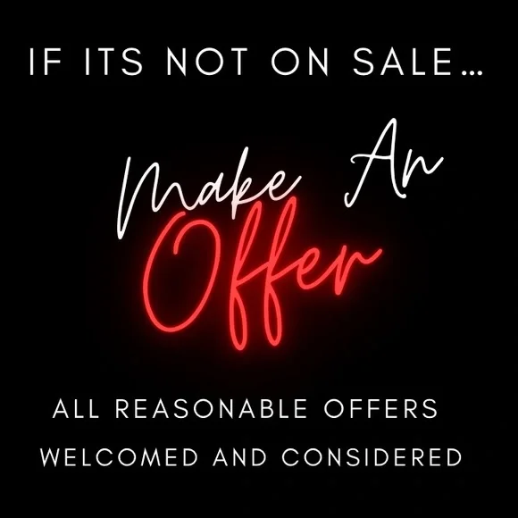 ππWelcome to My Closet - Picture 1 of 3